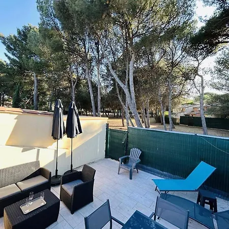 Charmante Climatisee Avec Piscine Et Parking Au Calme - Fr-1-607-158 *