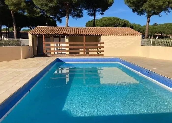 Charmante Climatisée Avec Piscine, Parking Privé Et Proche Plage, Idéale Pour Au Calme - Fr-1-607-158