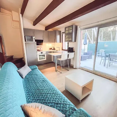 Charmante Climatisee Avec Piscine Et Parking Au Calme - Fr-1-607-158 *