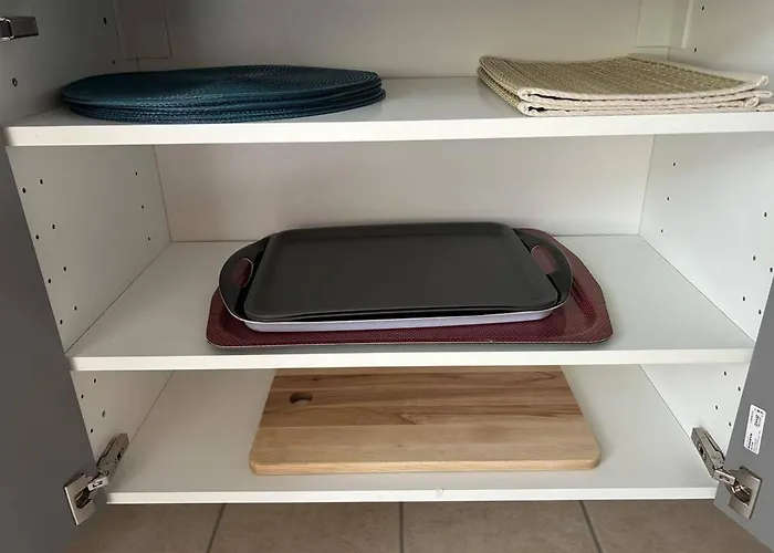 Charmante Climatisée Avec Piscine, Parking Privé Et Proche Plage, Idéale Pour Au Calme - Fr-1-607-158 Agde